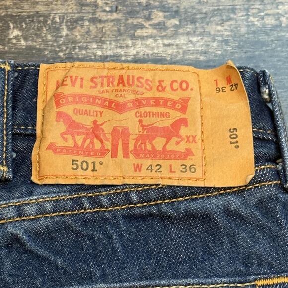Levis 501 Jeans Mens 42x36 Straight Leg‎ Button Fly Classic Vintage Denim Work - Picture 8 of 11